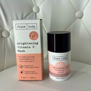 BRIGHTENING VITAMIN C FACE MASK - new in box 🩵